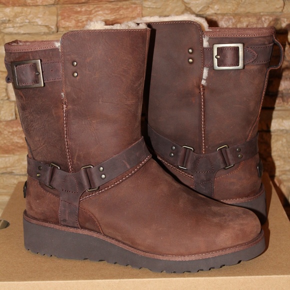 minnetonka fleece lined moccasins